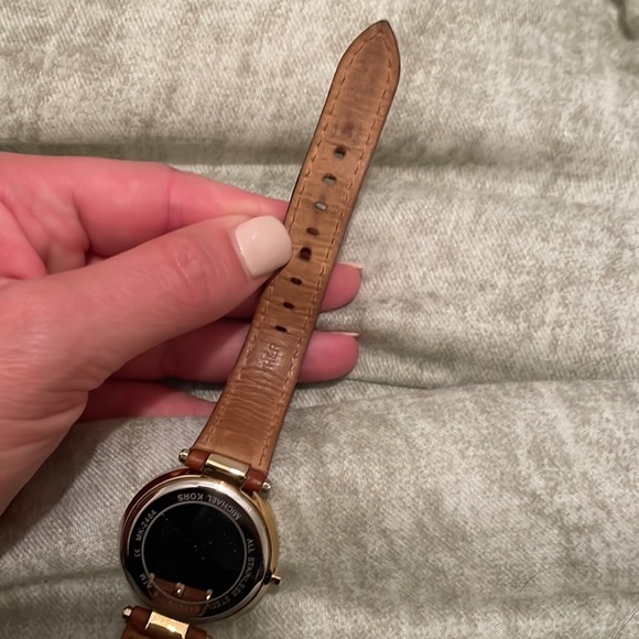 Michael Kors Watch - Picture 4 of 5